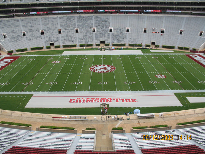 BENCH ZONE® SIDELINE TURF PROTECTOR WITH VIPOL® MATRIX MESH